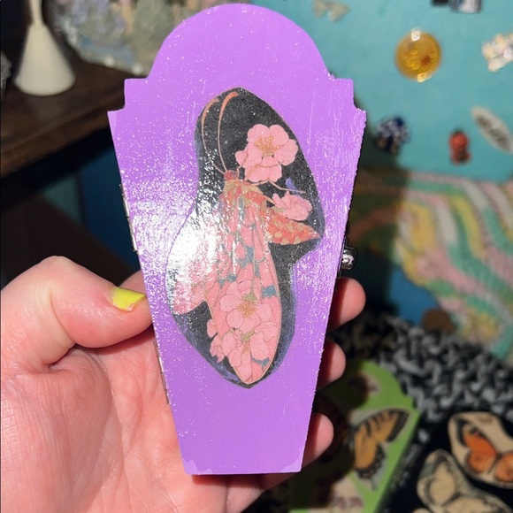 Butterfly Design Decorative Accents - Purple, Green (black sold) - Picture 4 of 9